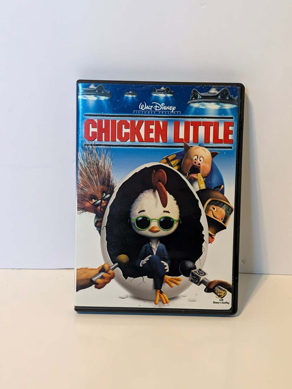 Walt Disney Pictures Chicken Little DVD Movie 2006 Release